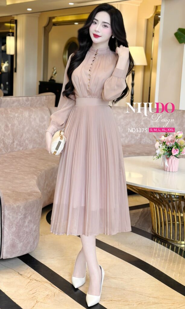 Váy xòe dài được sử dụng với những chất liệu cao cấp