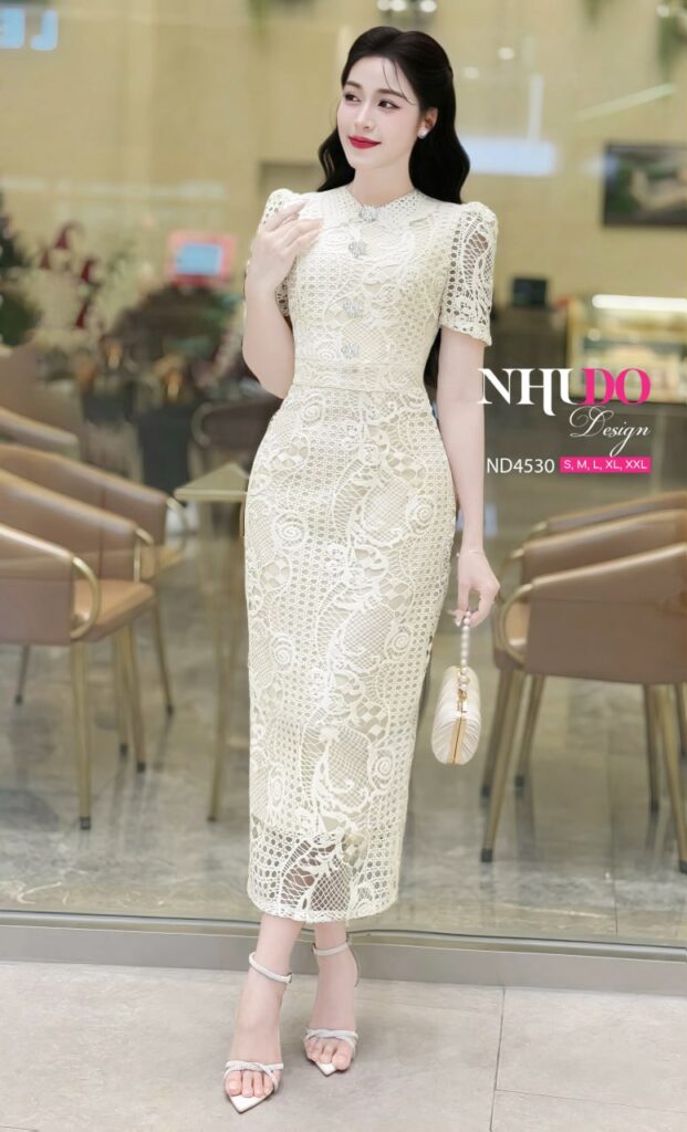 Phong cách đầm body cao cấp sang trọng đính đá