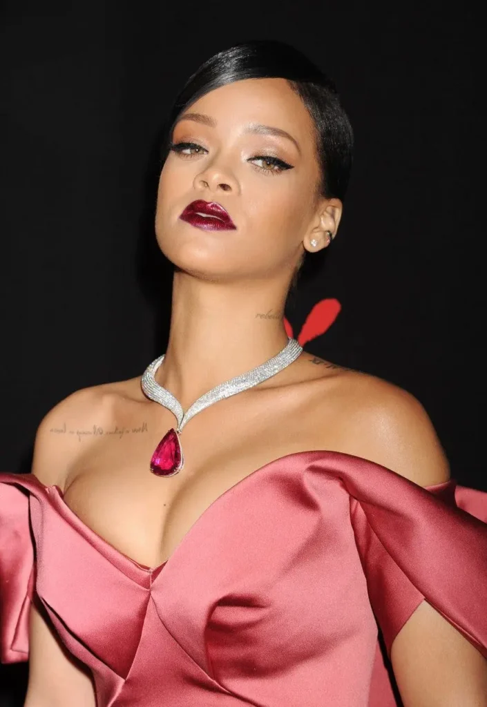 Đầm Nhung Dự Tiệc- Rihanna