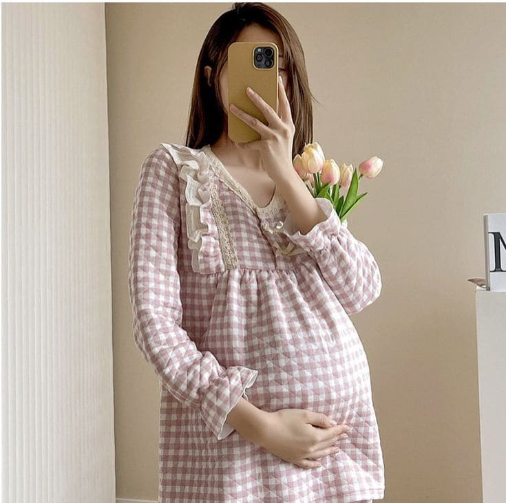 Áo Bầu Công Sở - Chọn Màu Sắc Và Họa Tiết Phù Hợp