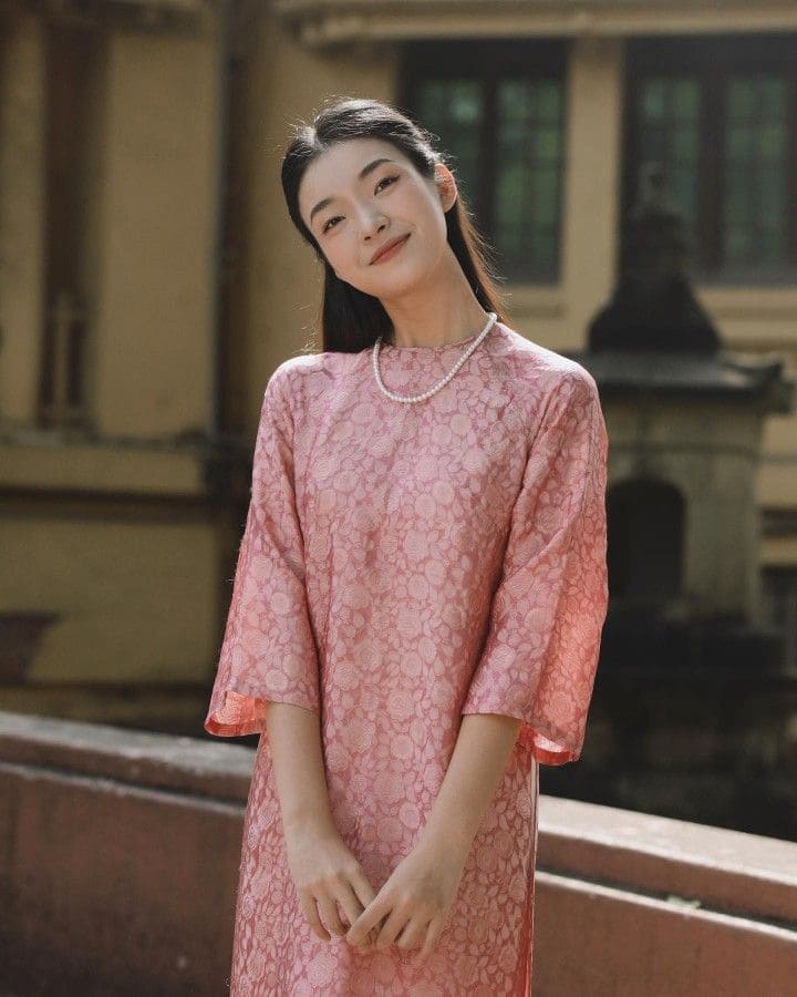 Áo Dài Công Sở - Trang Sức