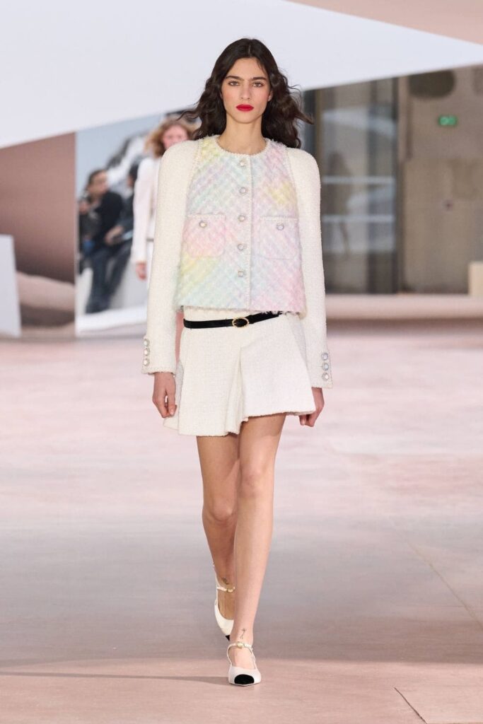 Chân Váy Xếp Ly - Chanel Haute Couture Xuân Hè 2025