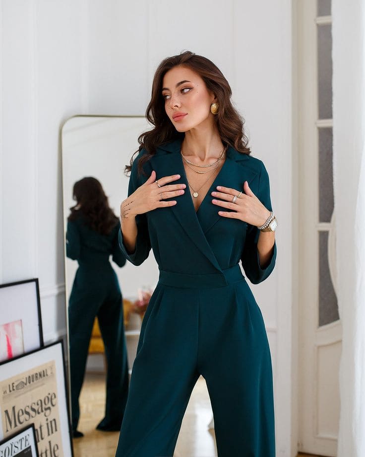 Jumpsuit Công Sở - Chọn Phong Cách Mặc Jumsiuit