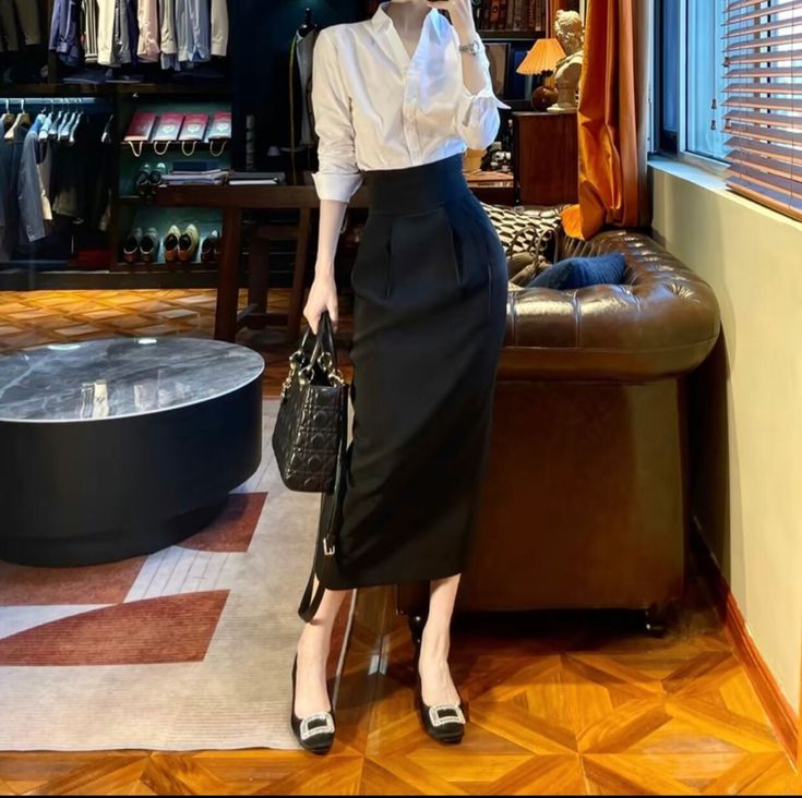 Outfit Công Sở - Chân Váy Bút Chì