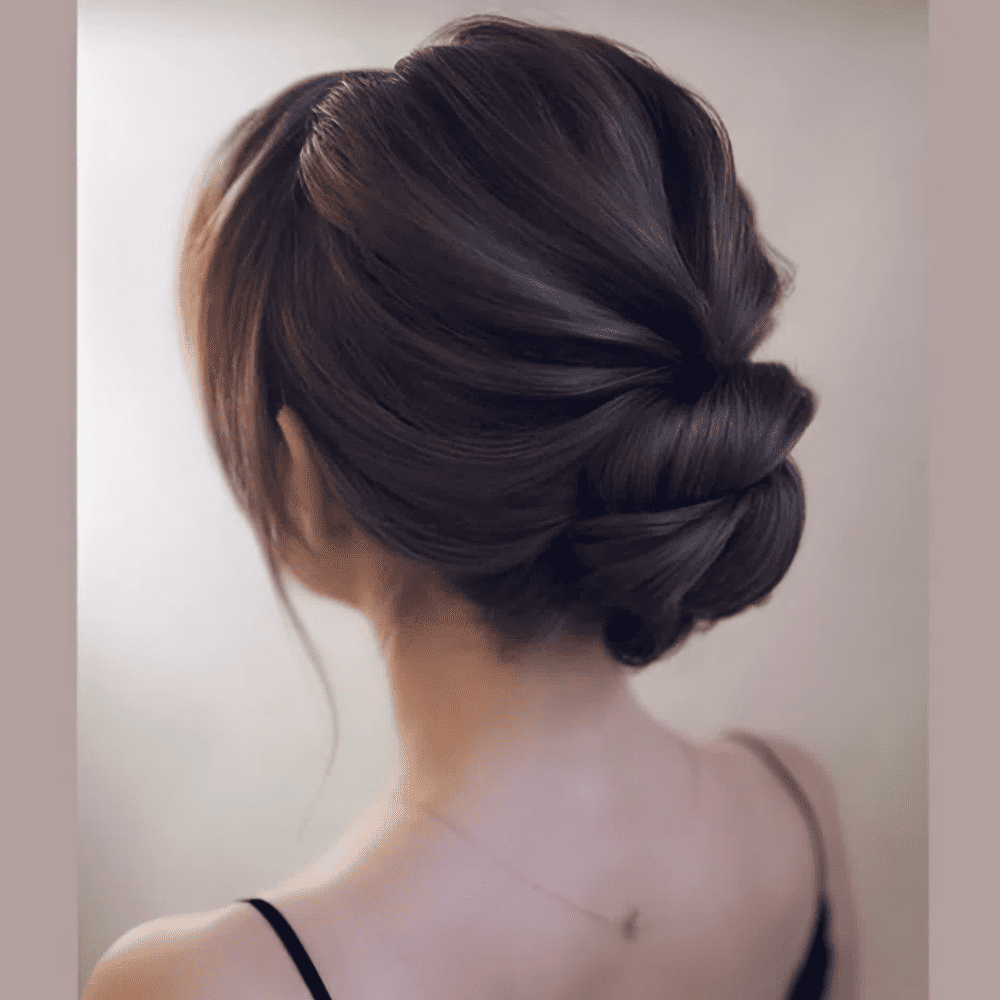 Kiểu tóc phối đồ công sở trẻ trung