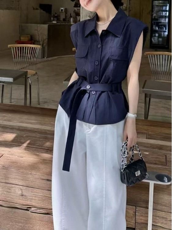Phối đồ công sở với áo palazoo