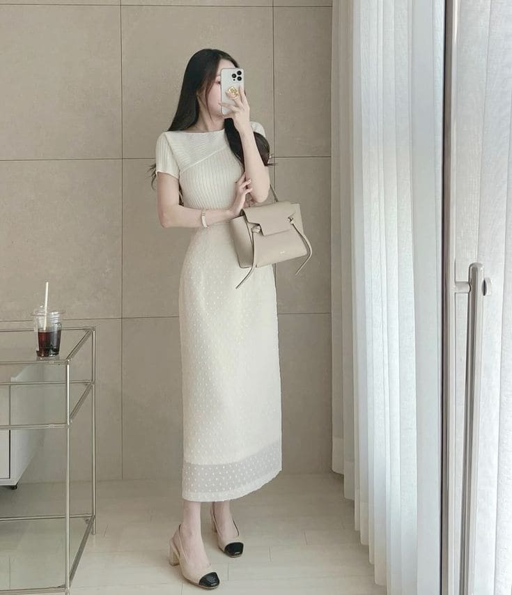 Váy Thiết Kế – Vượt Trên Một Trang Phục Công Sở