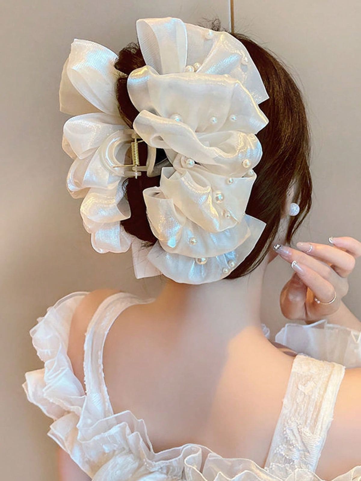 Các Loại Kẹp Tóc Công Sở Đang Làm Chị Em Phát Cuồng