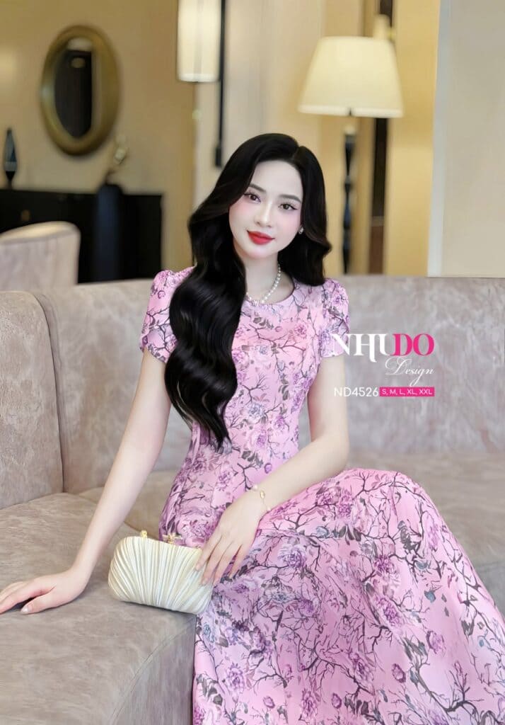 Phối Hợp Trang Điểm Công Sở Với Trang Phục Công Sở